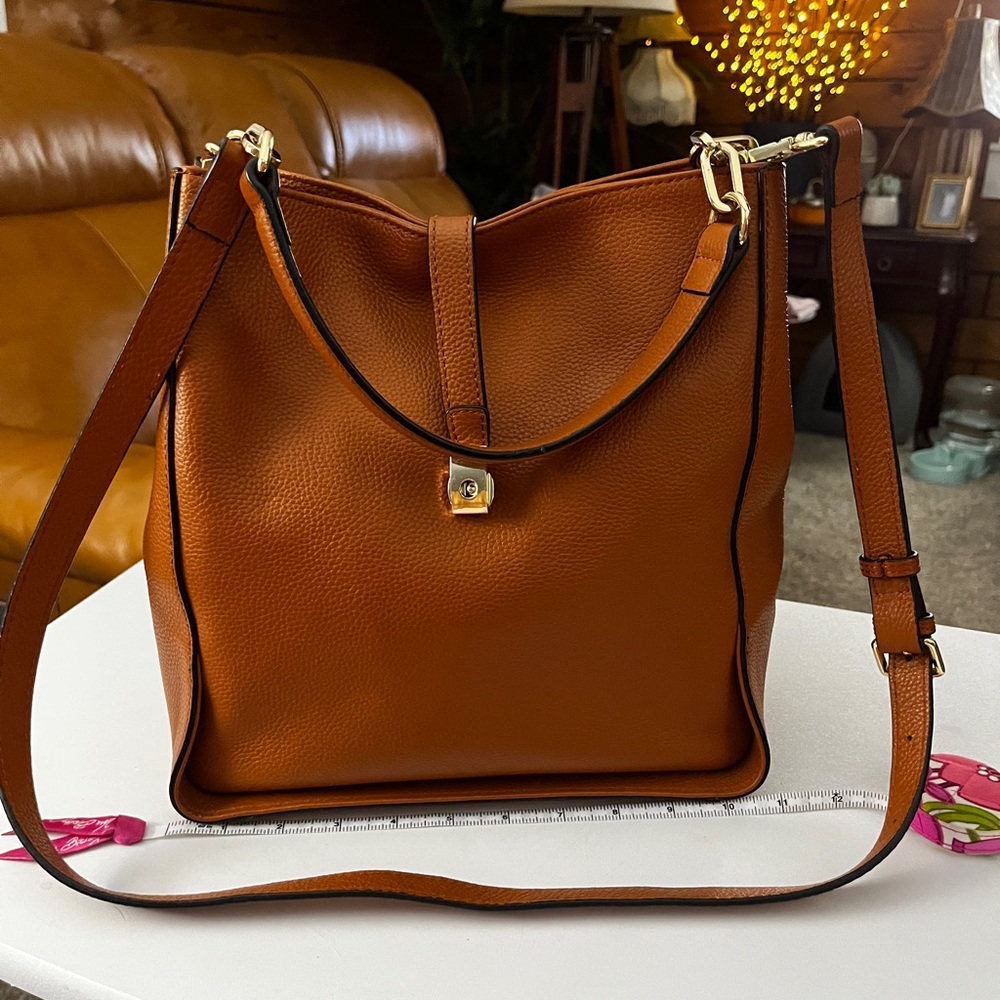 Qiwang genuine leather bag.Cognac Brown